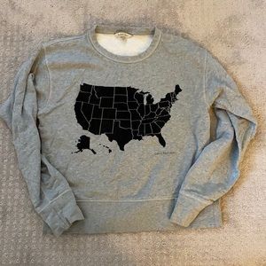 Calvin Klein Sweatshirt *runs small